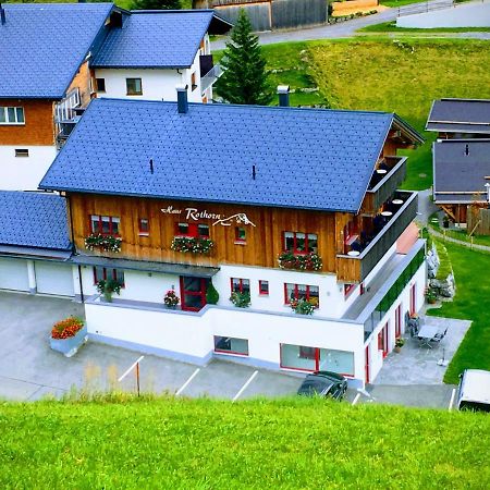Appartement Haus Rothorn à Schröcken Extérieur photo