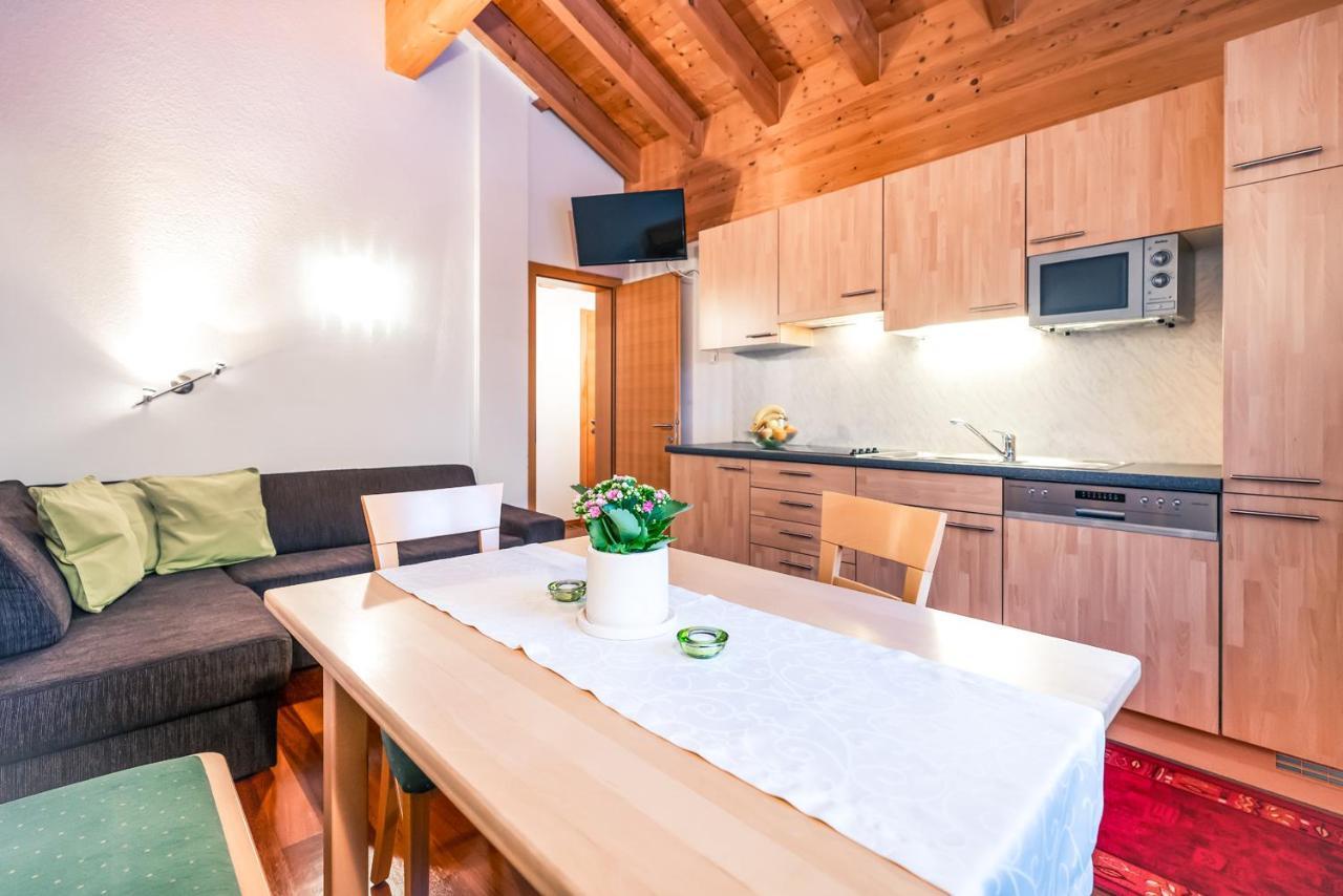 Appartement Haus Rothorn à Schröcken Extérieur photo