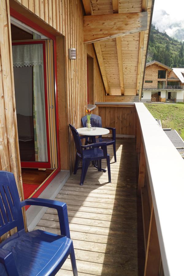 Appartement Haus Rothorn à Schröcken Extérieur photo