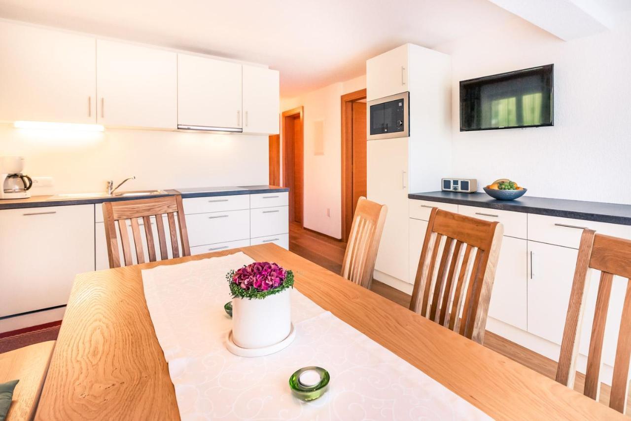 Appartement Haus Rothorn à Schröcken Extérieur photo