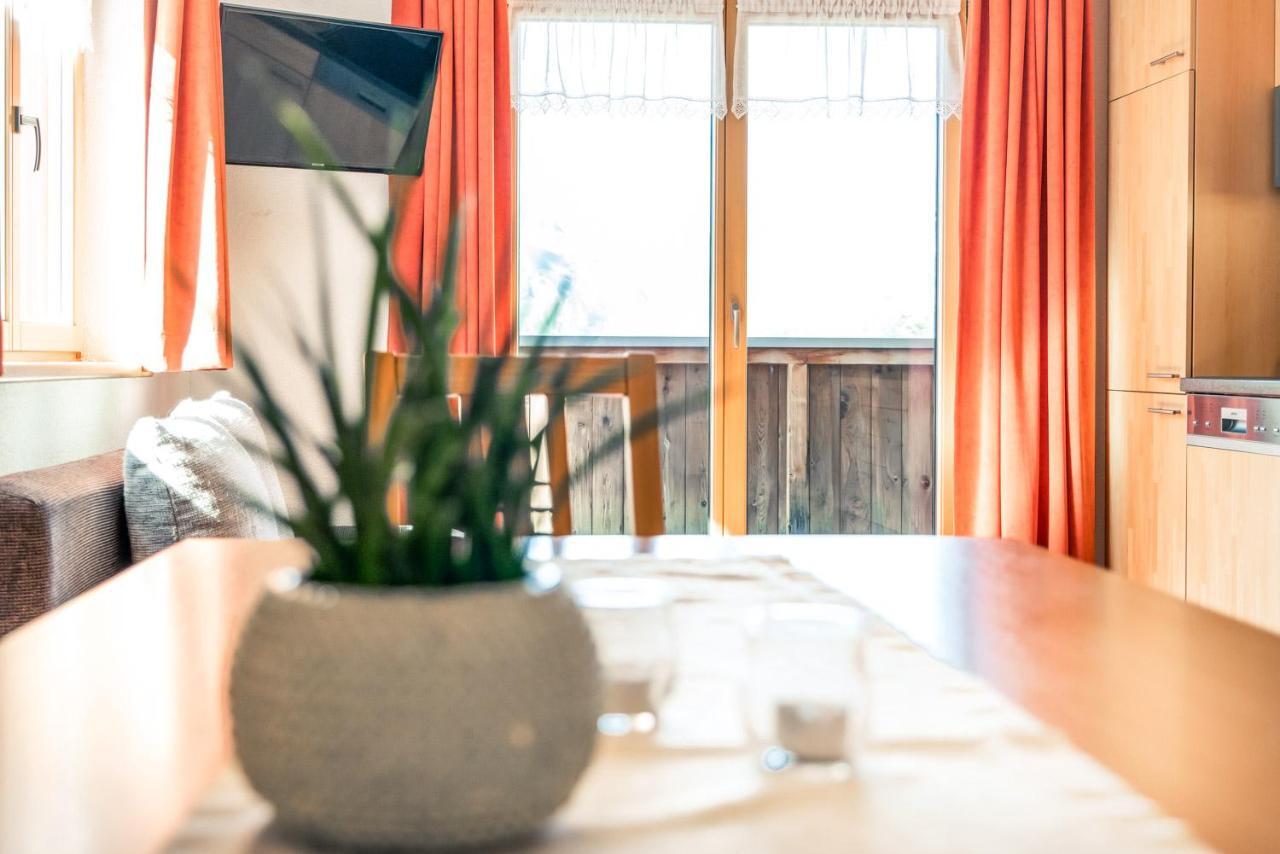 Appartement Haus Rothorn à Schröcken Extérieur photo