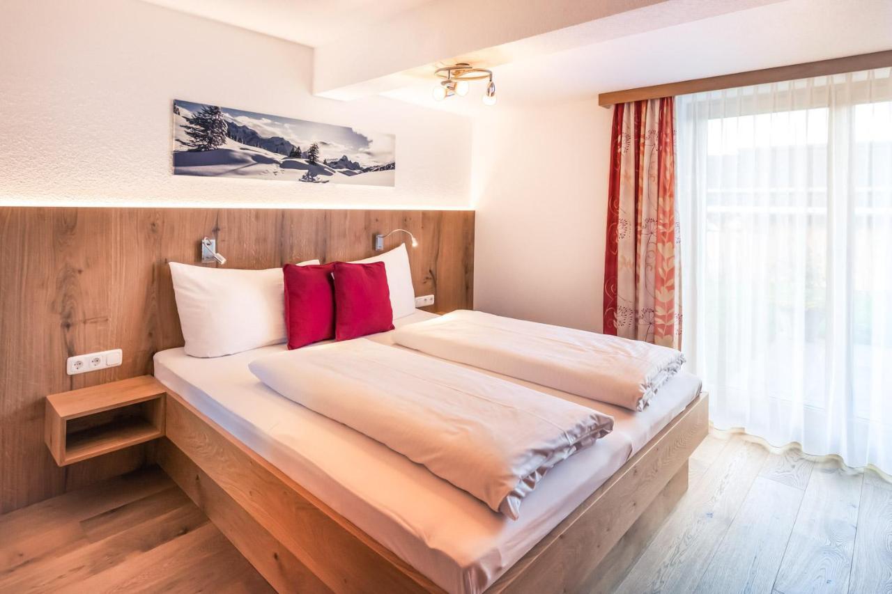 Appartement Haus Rothorn à Schröcken Extérieur photo